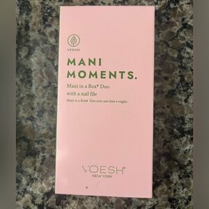 Voesh Mani Moments Mani in a Box Nail File Vitamin Recharge Green Tea Detox New